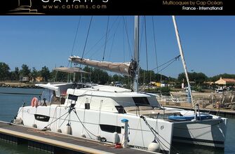 Petites annonces FOUNTAINE PAJOT LUCIA 40 - 2016