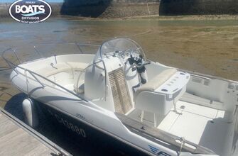 Petites annonces BENETEAU FLYER 650 OPEN - 2005