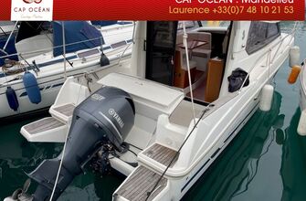 Petites annonces BENETEAU ANTARES 880 - 2013