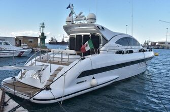 Petites annonces MANGUSTA 105, CHANTIER OVERMARINE / RODRIGUEZ GROUP MANGUSTA 105 - 2003