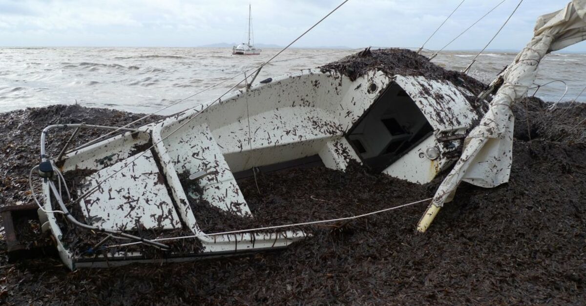 001 HIVERNER SON BATEAU